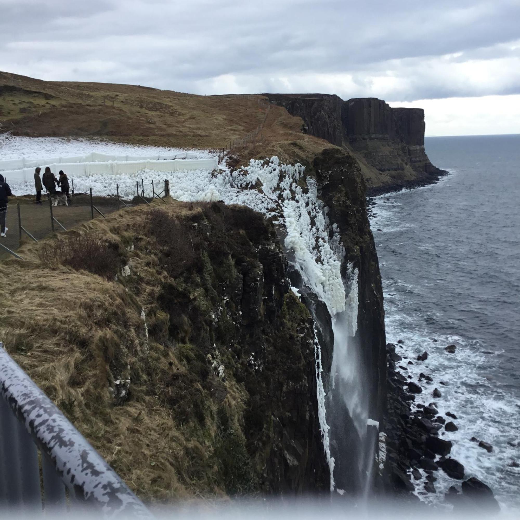 Poachers Bothy Villa Skeabost Bagian luar foto